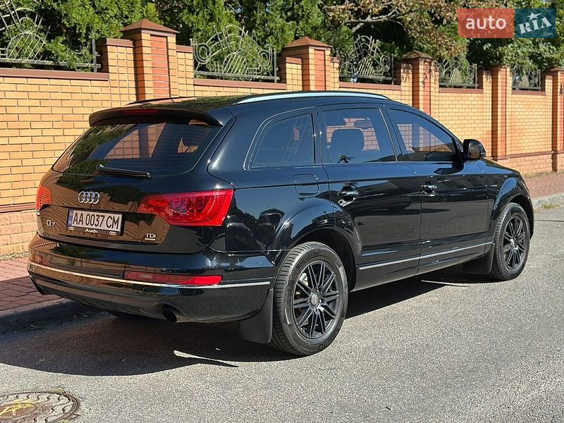 Внедорожник / Кроссовер Audi Q7 2011 в Киеве