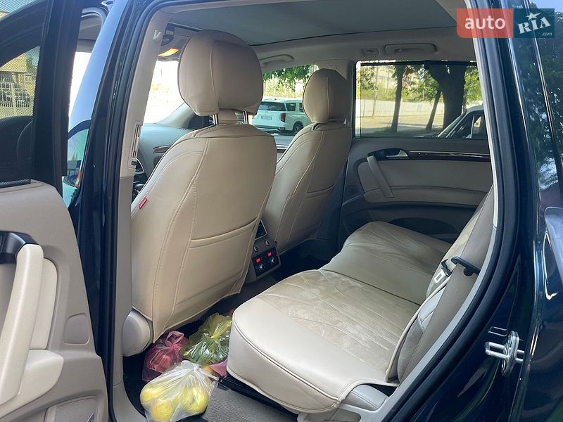 Внедорожник / Кроссовер Audi Q7 2010 в Киеве