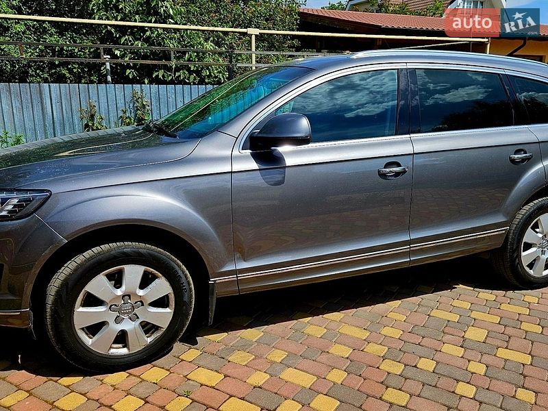 Внедорожник / Кроссовер Audi Q7 2013 в Ужгороде