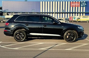 Внедорожник / Кроссовер Audi Q7 2017 в Ровно