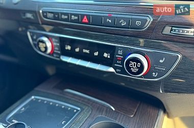 Внедорожник / Кроссовер Audi Q7 2017 в Ровно