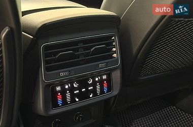 Внедорожник / Кроссовер Audi Q7 2020 в Киеве