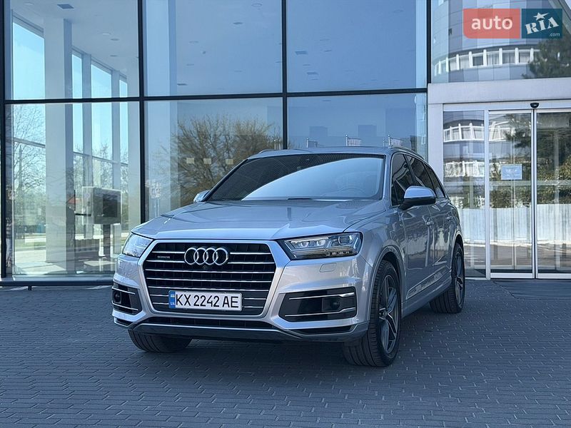 Внедорожник / Кроссовер Audi Q7 2017 в Харькове