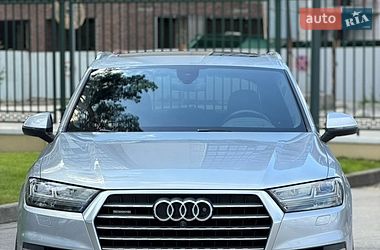 Внедорожник / Кроссовер Audi Q7 2017 в Харькове