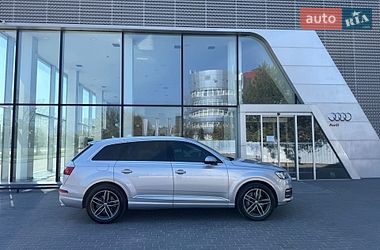 Внедорожник / Кроссовер Audi Q7 2017 в Харькове