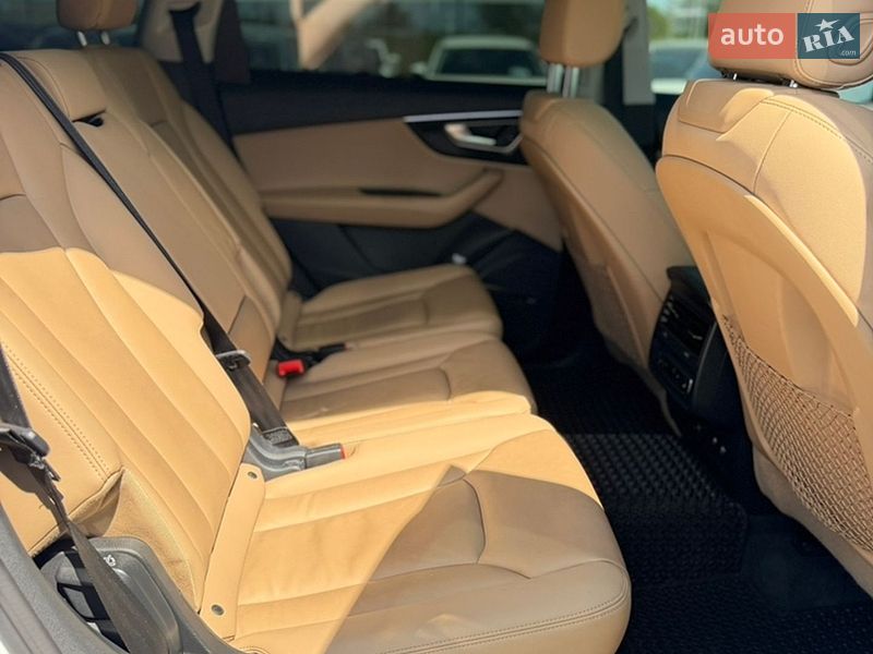 Внедорожник / Кроссовер Audi Q7 2020 в Ивано-Франковске