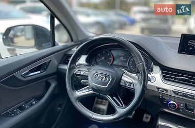 Внедорожник / Кроссовер Audi Q7 2016 в Черновцах