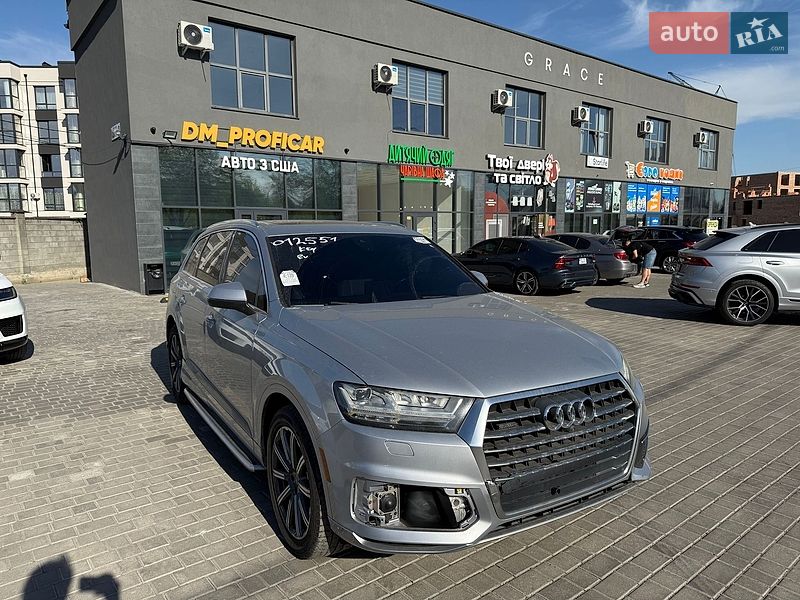Внедорожник / Кроссовер Audi Q7 2018 в Ровно