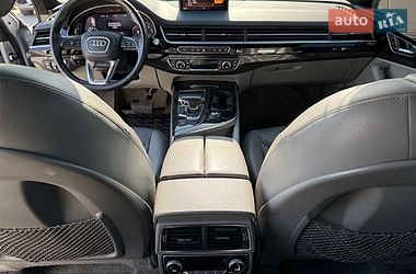 Внедорожник / Кроссовер Audi Q7 2018 в Ровно