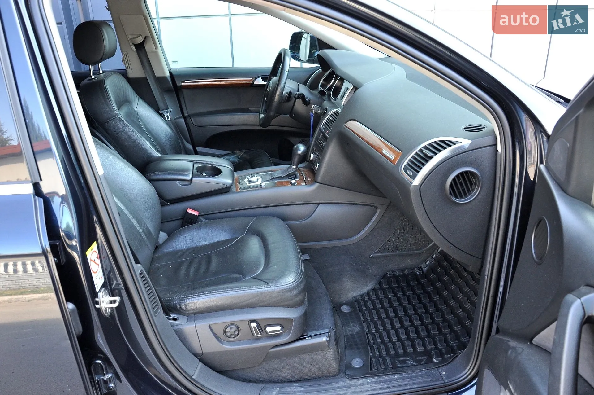 2010 Audi Q7 - мініатюра 28