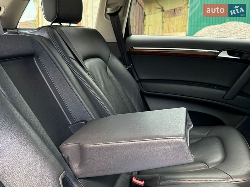 Внедорожник / Кроссовер Audi Q7 2013 в Харькове