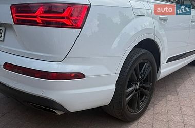 Внедорожник / Кроссовер Audi Q7 2018 в Стрые
