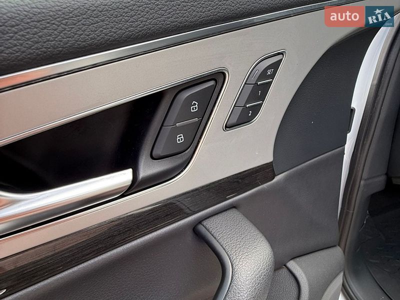 Внедорожник / Кроссовер Audi Q7 2018 в Стрые