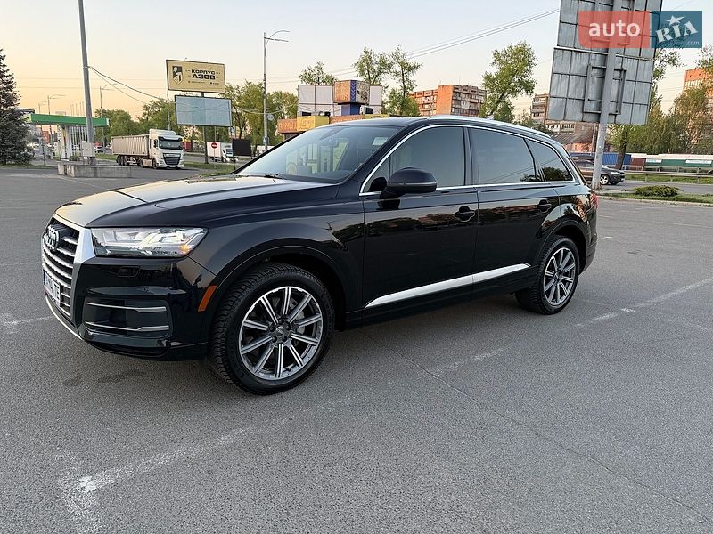 Внедорожник / Кроссовер Audi Q7 2018 в Киеве