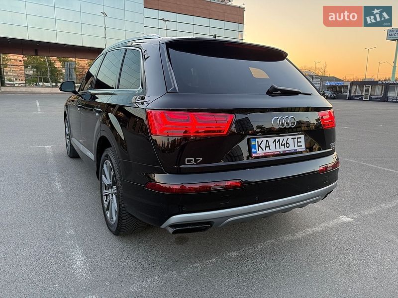 Внедорожник / Кроссовер Audi Q7 2018 в Киеве
