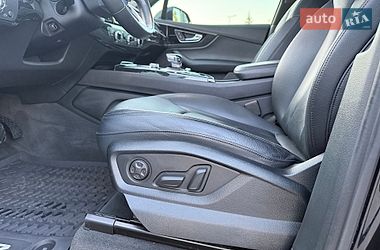 Внедорожник / Кроссовер Audi Q7 2018 в Киеве