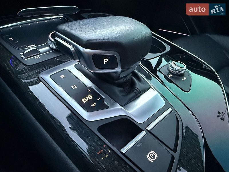 Внедорожник / Кроссовер Audi Q7 2018 в Киеве