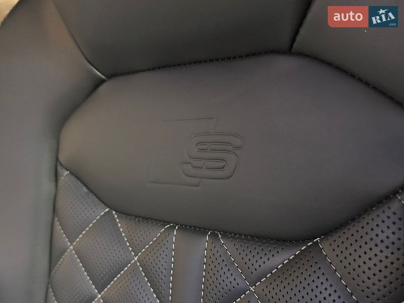 Внедорожник / Кроссовер Audi Q7 2024 в Киеве