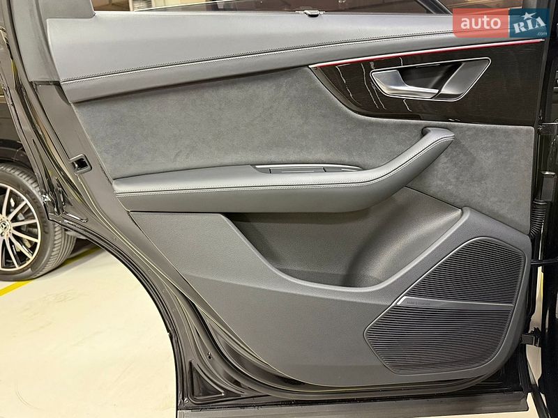 Внедорожник / Кроссовер Audi Q7 2024 в Киеве