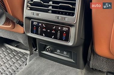 Внедорожник / Кроссовер Audi Q7 2021 в Киеве