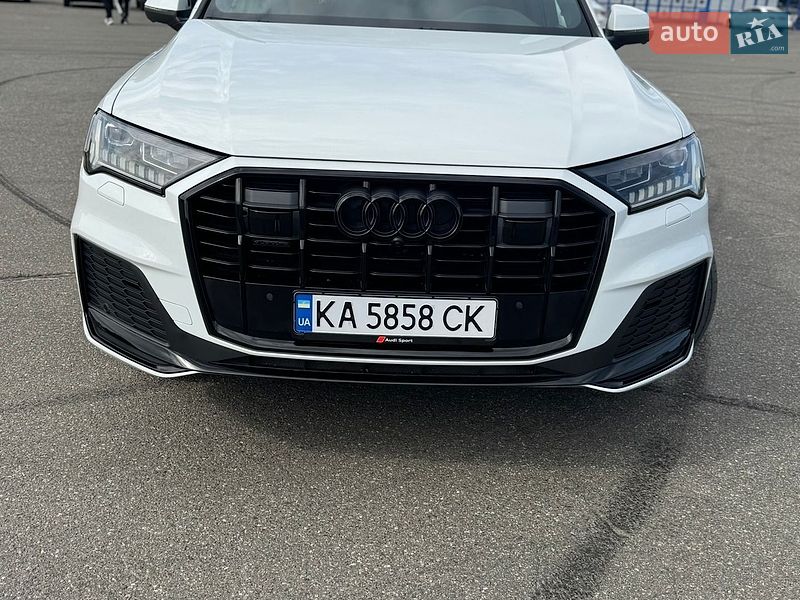 Внедорожник / Кроссовер Audi Q7 2021 в Киеве