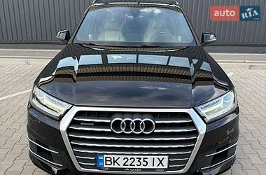 Внедорожник / Кроссовер Audi Q7 2016 в Дубно