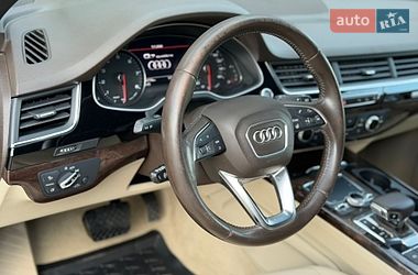 Внедорожник / Кроссовер Audi Q7 2016 в Дубно