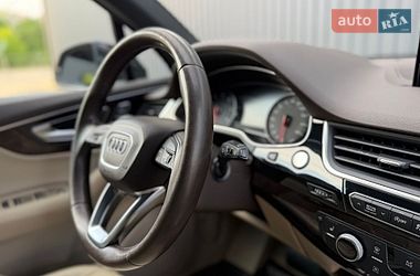 Внедорожник / Кроссовер Audi Q7 2016 в Дубно