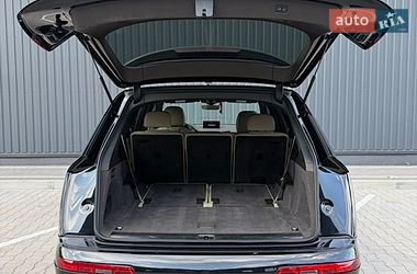 Внедорожник / Кроссовер Audi Q7 2016 в Дубно