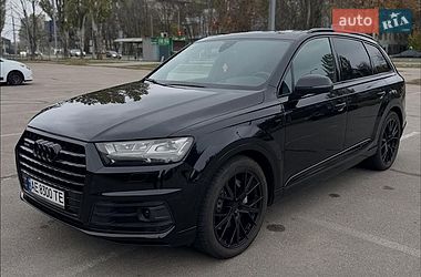 Позашляховик / Кросовер Audi Q7 2017 в Львові