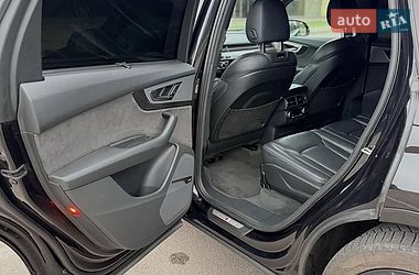 Внедорожник / Кроссовер Audi Q7 2017 в Львове
