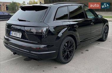 Внедорожник / Кроссовер Audi Q7 2017 в Львове