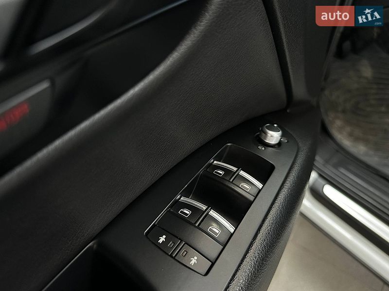 Позашляховик / Кросовер Audi Q7 2014 в Києві