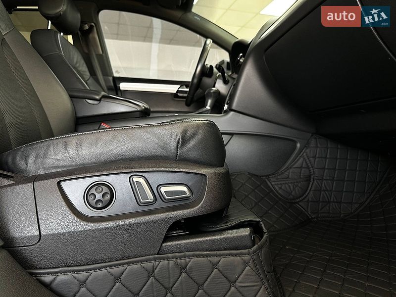 Позашляховик / Кросовер Audi Q7 2014 в Києві
