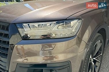 Внедорожник / Кроссовер Audi Q7 2017 в Львове