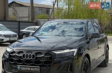 Внедорожник / Кроссовер Audi Q7 2024 в Подольске