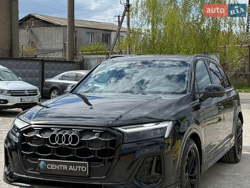 Внедорожник / Кроссовер Audi Q7 2024 в Подольске