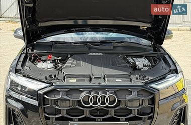 Внедорожник / Кроссовер Audi Q7 2024 в Подольске