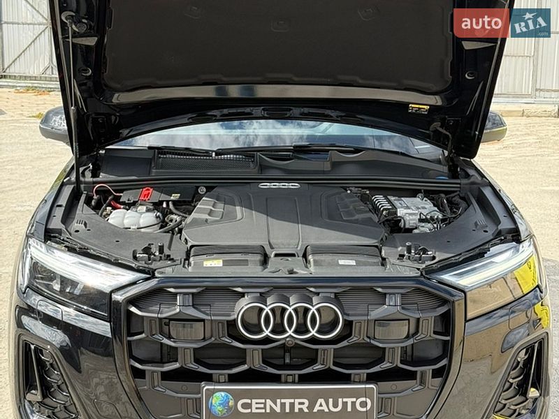 Внедорожник / Кроссовер Audi Q7 2024 в Подольске