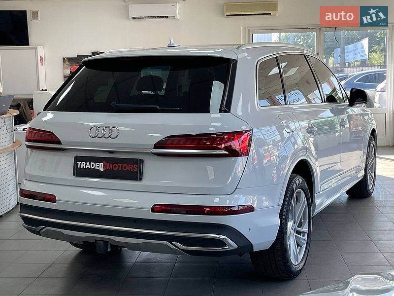 Внедорожник / Кроссовер Audi Q7 2023 в Киеве