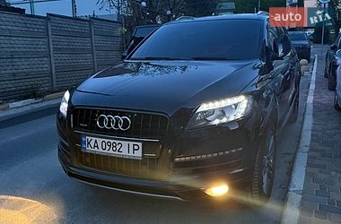 Внедорожник / Кроссовер Audi Q7 2014 в Киеве