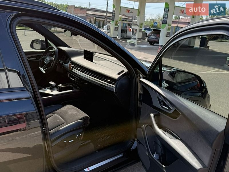 Внедорожник / Кроссовер Audi Q7 2018 в Житомире