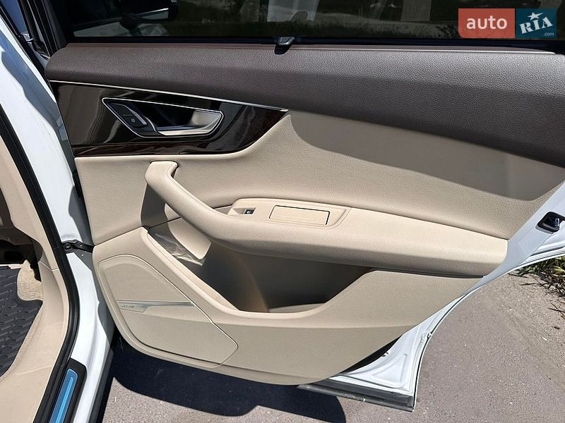 Внедорожник / Кроссовер Audi Q7 2019 в Николаеве