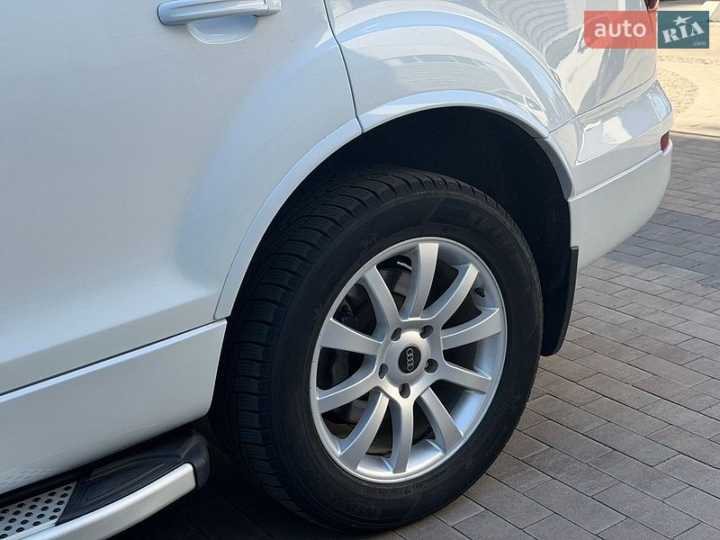 Внедорожник / Кроссовер Audi Q7 2009 в Киеве