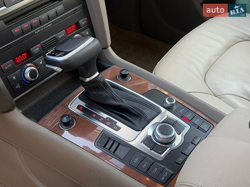 Внедорожник / Кроссовер Audi Q7 2009 в Киеве