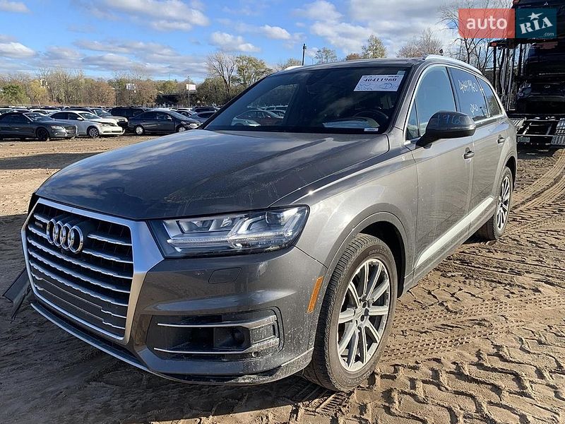 Внедорожник / Кроссовер Audi Q7 2018 в Киеве