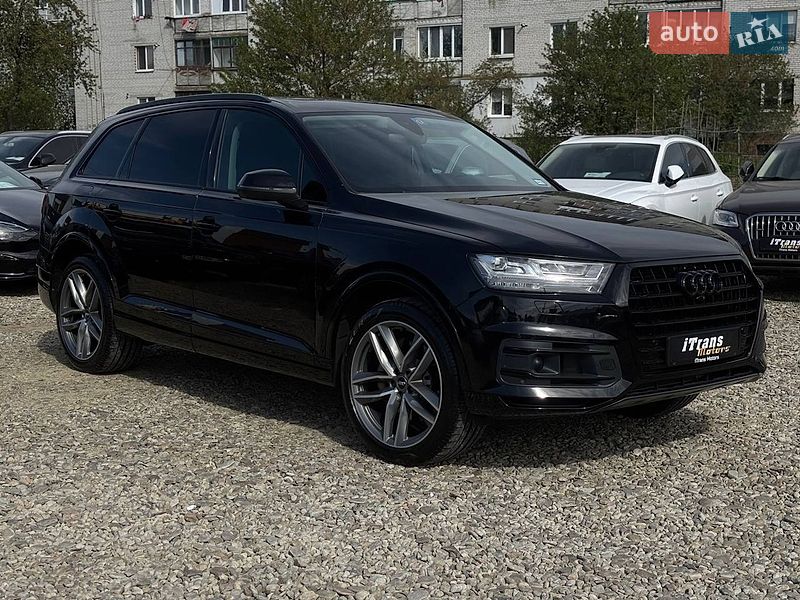 Внедорожник / Кроссовер Audi Q7 2017 в Стрые