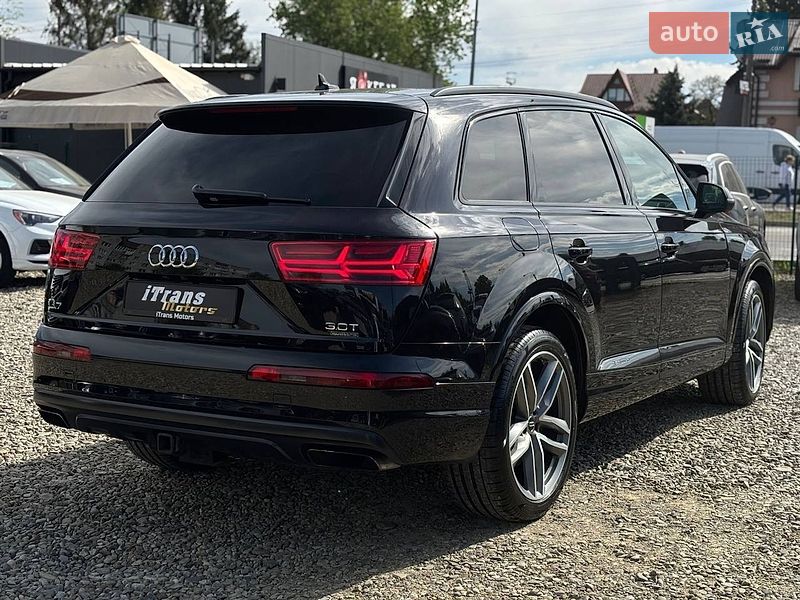 Внедорожник / Кроссовер Audi Q7 2017 в Стрые