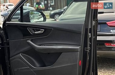 Внедорожник / Кроссовер Audi Q7 2017 в Стрые