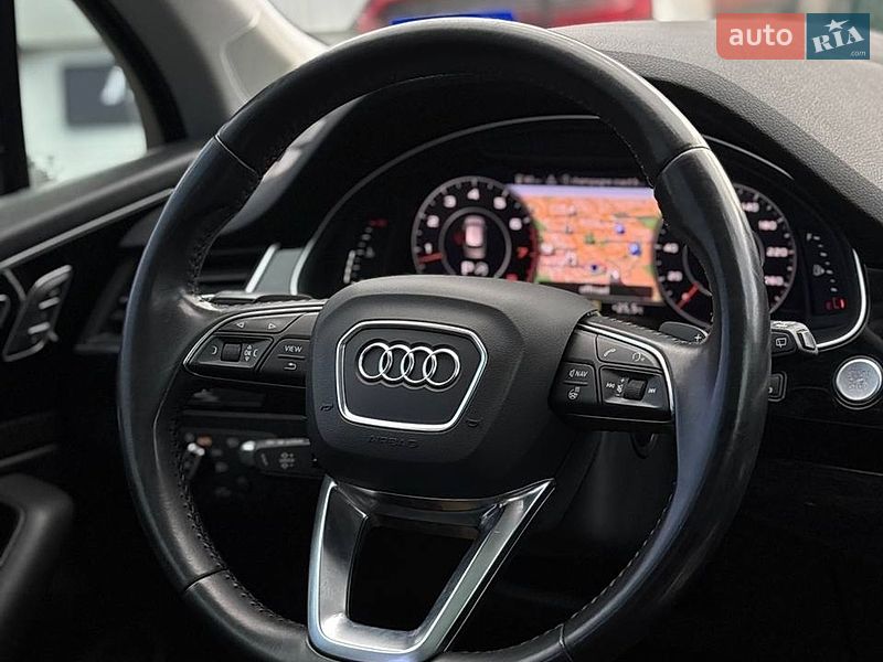 Внедорожник / Кроссовер Audi Q7 2017 в Стрые